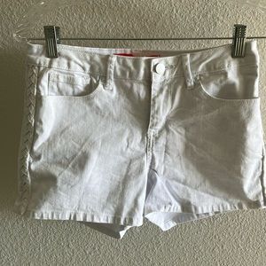 Chelsea & Violet White Denim Shorts Side Braid‎ Sz 28- EUC